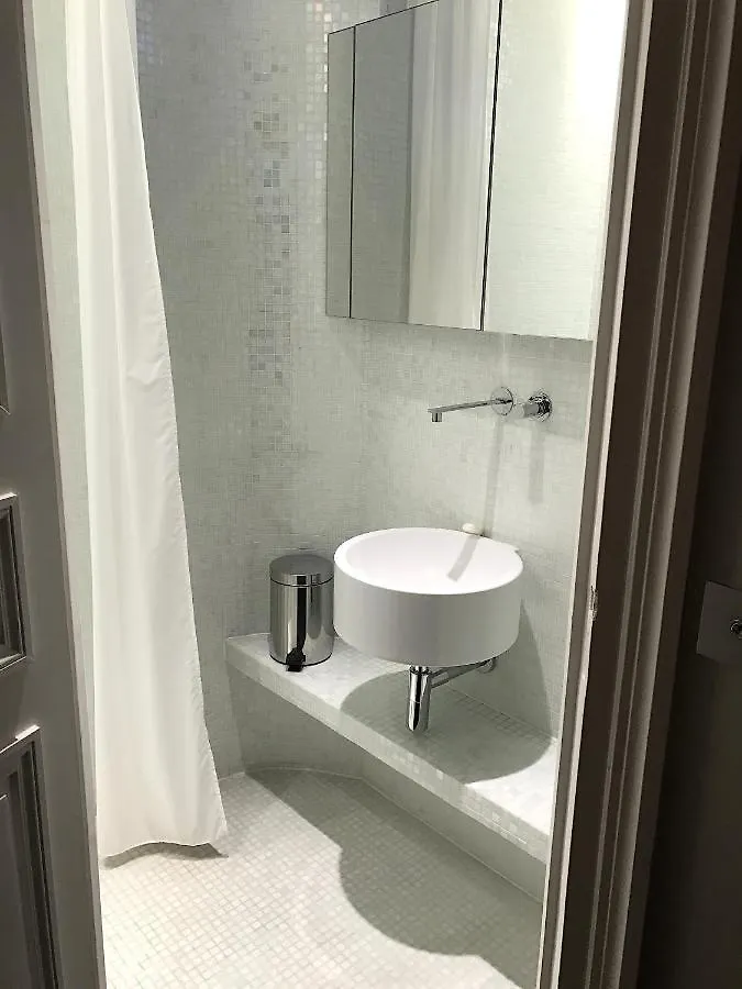 Outstanding 2 Bedrooms With A Terrific Eiffel Tower View Apartment Paris